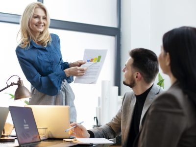 medium-shot-people-working-together